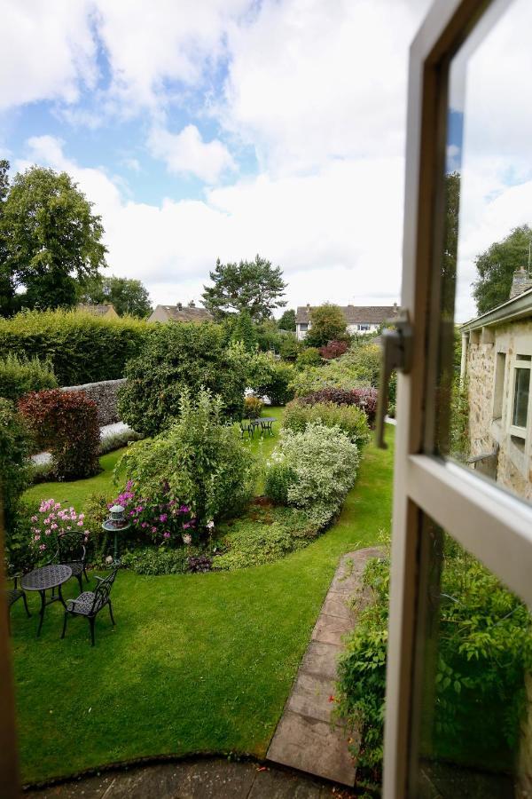 Ashfield House Ξενοδοχείο Grassington Εξωτερικό φωτογραφία The garden of the former vicarage